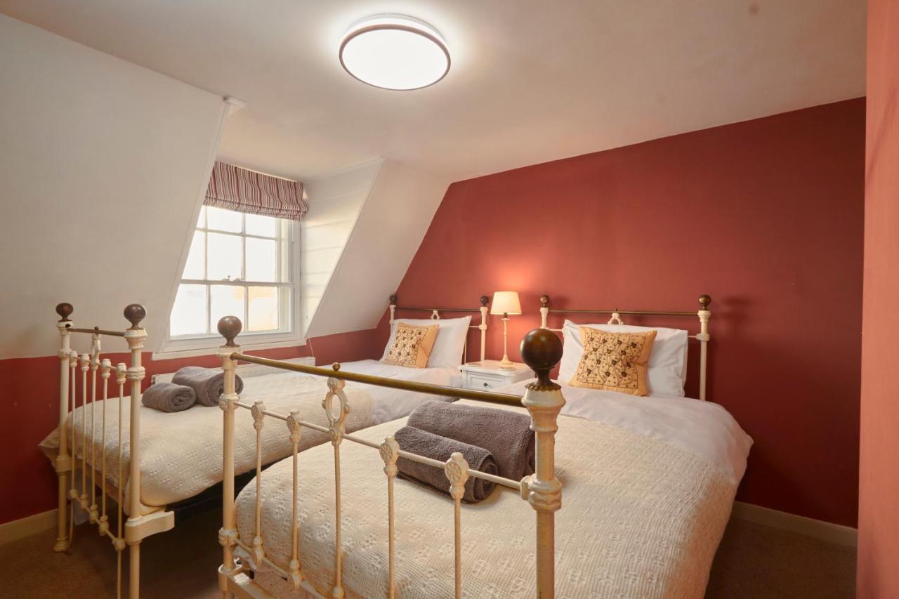 Windlass Cottage Лимингтон Экстерьер фото