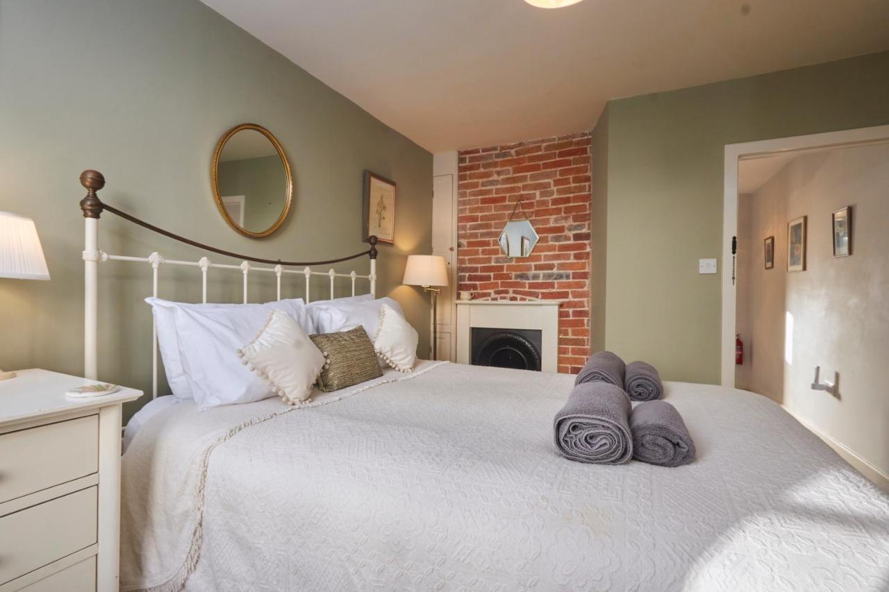 Windlass Cottage Лимингтон Экстерьер фото